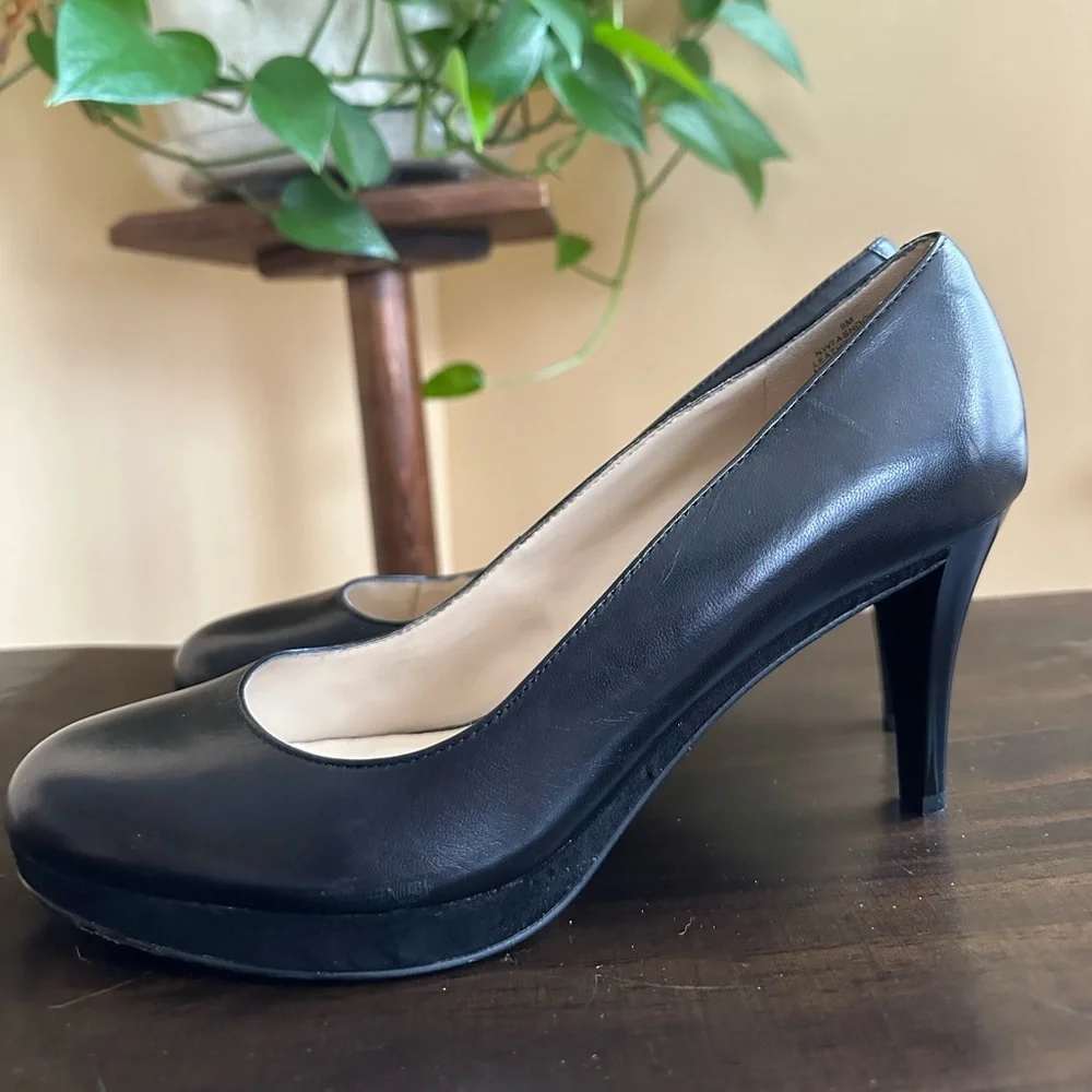 Nine West Classic Black Leather Pumps Women’s Size 8M - Picture 2 of 11